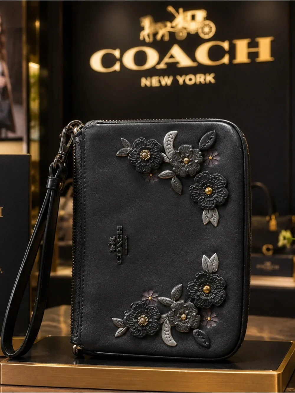 Coach nolita wristlet